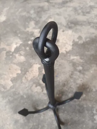 Ancla de barco de hierro