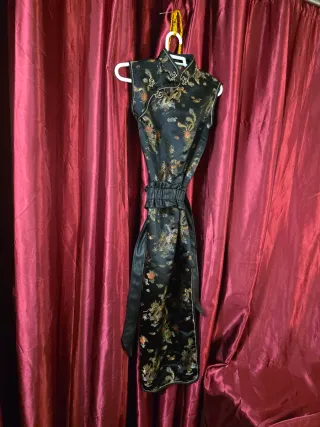 Vendo lote Ropa y Regalo zapatos