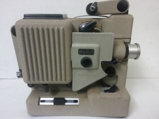 Proyector EUMIG P8 automatic