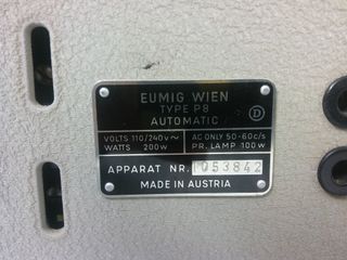 Proyector EUMIG P8 automatic