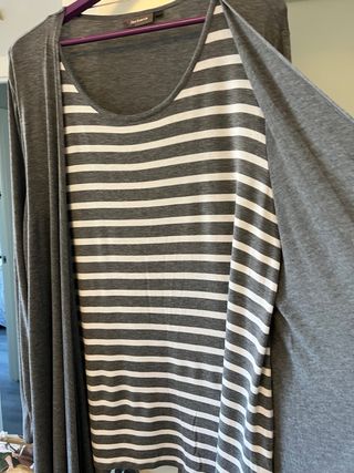 Camiseta y cárdigan Ikebana rayas grises