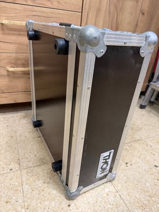 Amplificador Bajo Aguilar DB750 con rack