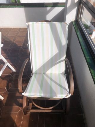 Mecedora de madera vintage