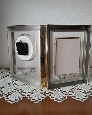 PORTA FOTOS Y RELOJ