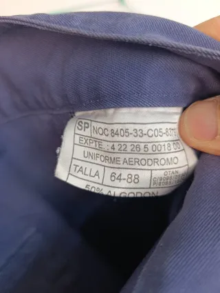 Uniforme militar aeródromo azul