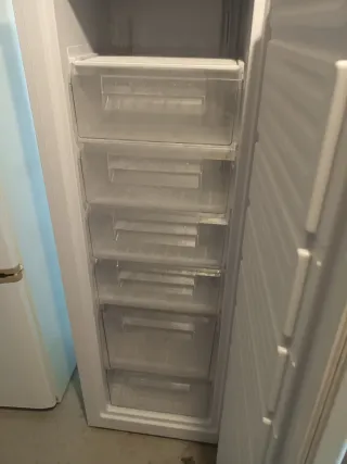 Congelador Vertical Valberg Blanco