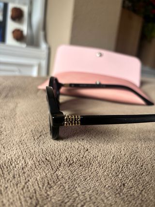 Gafas Miu Miu negra