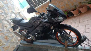 Honda CBR 125 R Escape Austin Racing