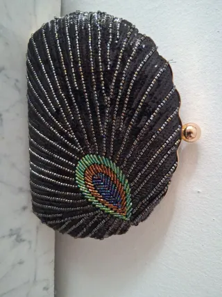 Bolso de fiesta con pedrería