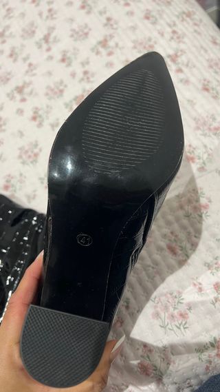 Botas altas negras charol efecto piel