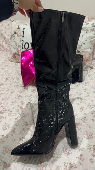 Botas altas negras charol efecto piel