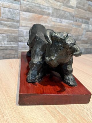 Figura Bronce Escultor Jose Cossio numerada