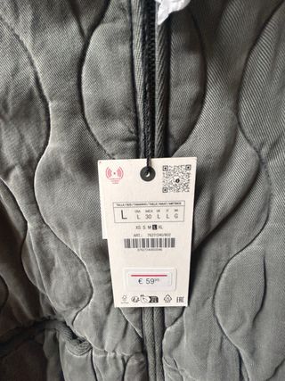 Cazadora Zara acolchada gris nueva