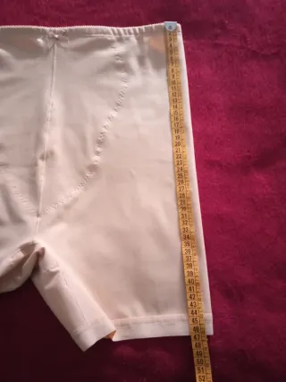 FAJA PANTALÓN. TALLA 46. BEIGE
