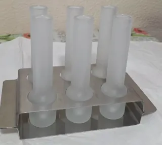 Vassoio portabicchieri in metallo e vetro