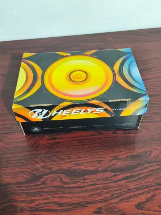 Zapatillas Heelis Negras y Blancas