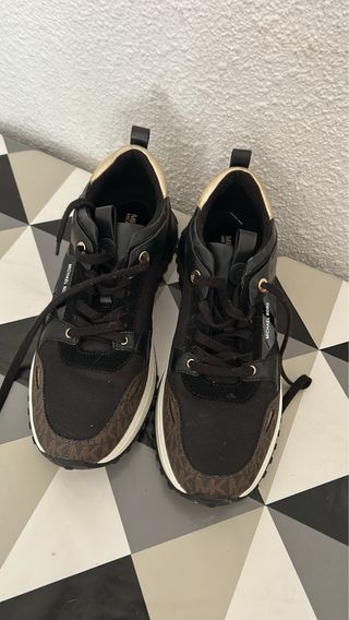 Zapatillas Michael Kors Negras y Marrones