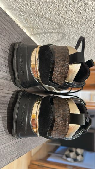 Zapatillas Michael Kors Negras y Marrones