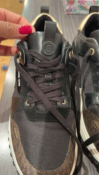 Zapatillas Michael Kors Negras y Marrones