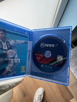 FIFA 19 PS4 (PlayStation 4)