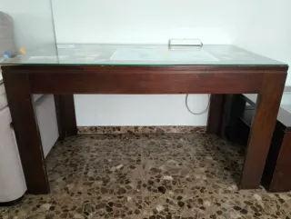 Mesa madera oscura cristal salón/comedor