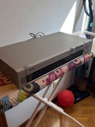 AKAI AT-K1L Sintonizador FM AM Estéreo