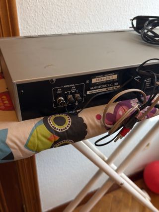 AKAI AT-K1L Sintonizador FM AM Estéreo