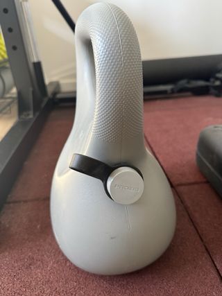 Pesa Rusa Mediana WaterWorks kettlebells