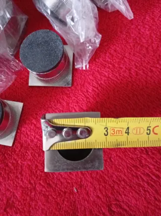 Uñeros para puertas 78