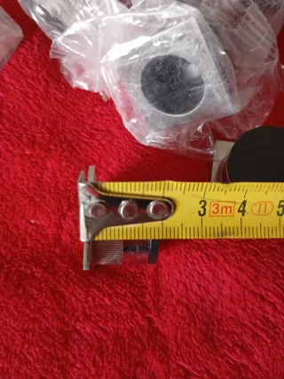 Uñeros para puertas 78