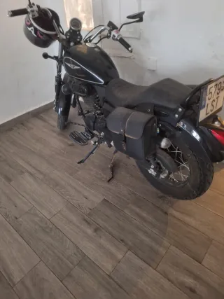 Moto Rockstar 125 Negra perfecta