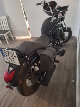 Moto Rockstar 125 Negra perfecta