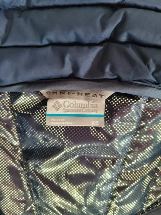 Chaqueta Columbia acolchada azul y rosa