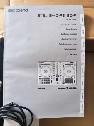 Controladora Roland DJ-202 Serato