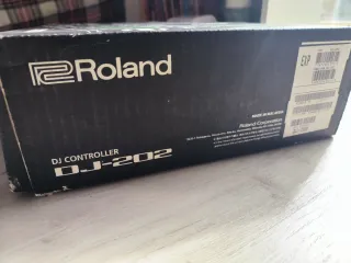 Controladora Roland DJ-202 Serato