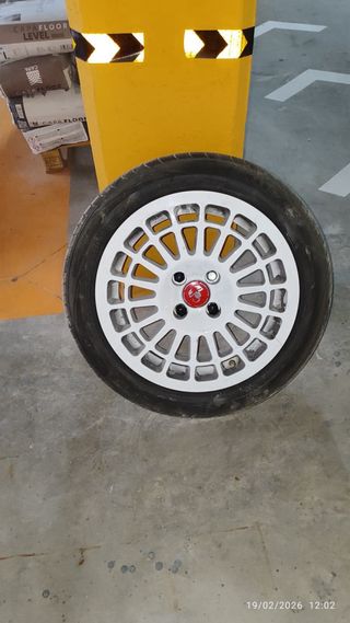 4 Llantas Montecarlo y Neumáticos