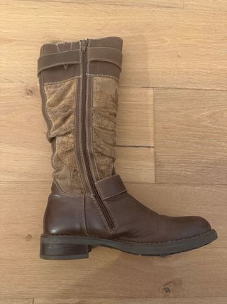 Stivali in pelle e camoscio