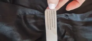 Chaqueta de piel negra