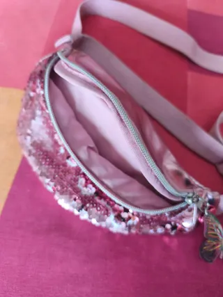 Riñonera infantil lentejuelas rosa y plata