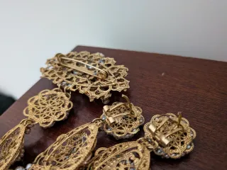 Aderezo fallero perlas dorado pendientes broche