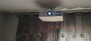 Projetor Optoma UHD 60 4k nativo