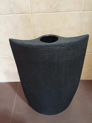 Jarrón Decorativo Diseño Negro