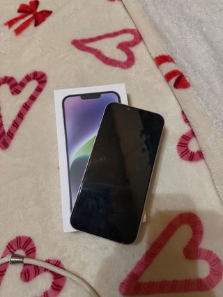 iPhone 14 Plus viola