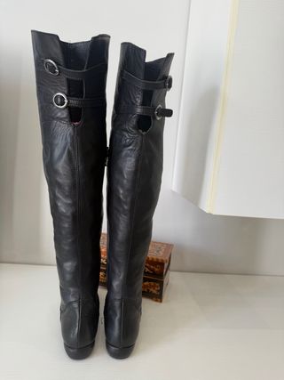 Stivali alti vera pelle n. 37