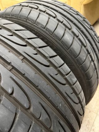 Neumáticos 215/45R16