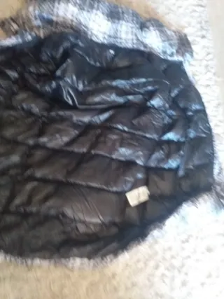 Vendo plumas Chaqueta Uniqlo acolchada