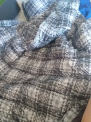 Vendo plumas Chaqueta Uniqlo acolchada