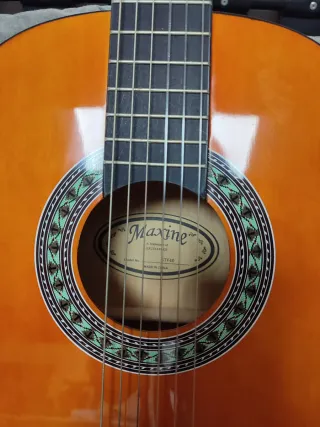 Chitarra classica 3/4 con custodia