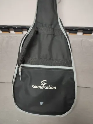 Chitarra classica 3/4 con custodia