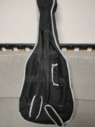 Chitarra classica 3/4 con custodia